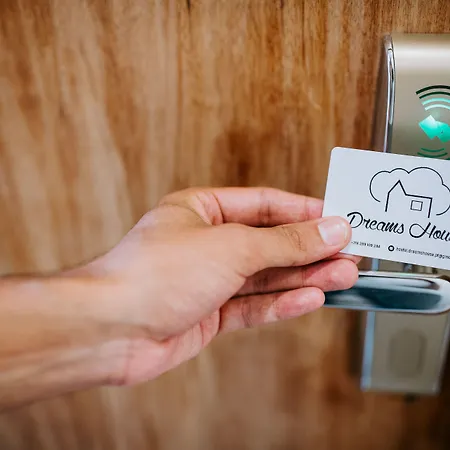 Dreams House * 法鲁区