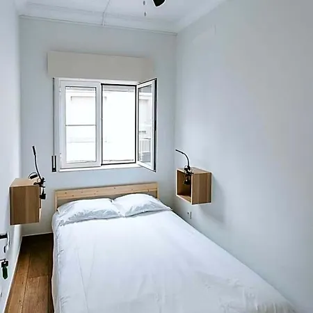 Hostel Dreams House *