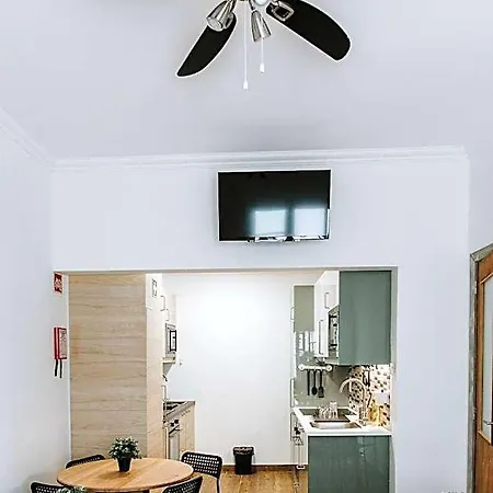 Hostel Dreams House *