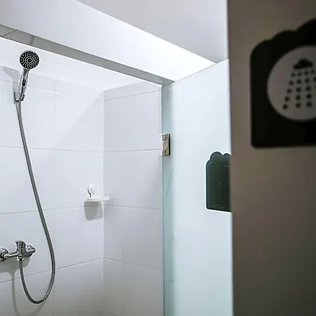 Hostel Dreams House