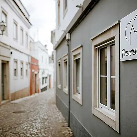 Dreams House Hostel *